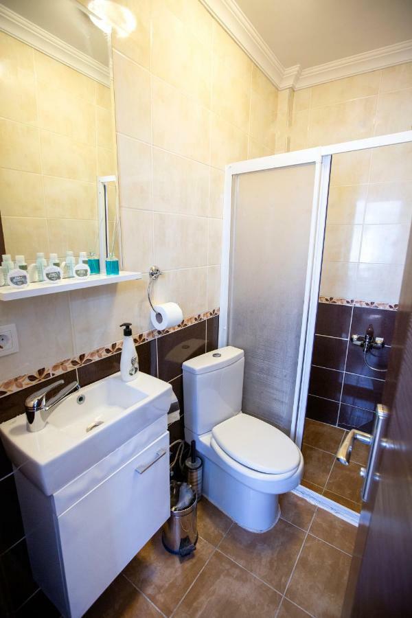Gold Rose Apart Apartment Istanbul Bagian luar foto